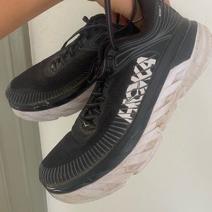 black bondi 7 hoka running shoes